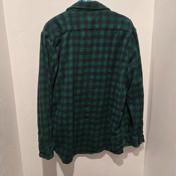 🍂 Cozy Meets Cool – Black and Green Buffalo Flannel Shirt (Size XL) 🍂 - Picture 3 of 4